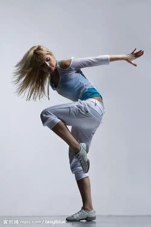 高清跳舞人物图片素材