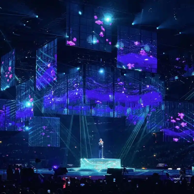 #演唱会 #音乐现场 #抖音图文来了 李健演唱会 - 抖音