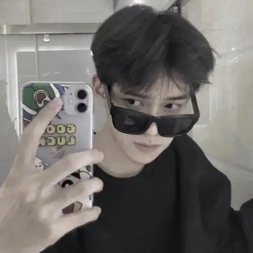 2020最火微信帅气男生头像