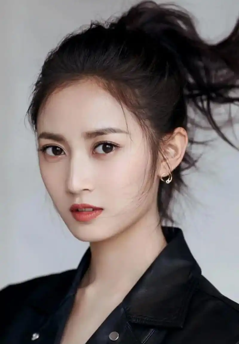 陈钰琪大头像,长发大眼睛,很纯很美