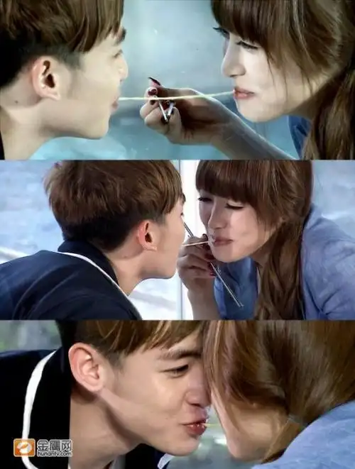 2pm尼坤抵厦门引粉丝追逐 与宋茜亲密瞬间曝光