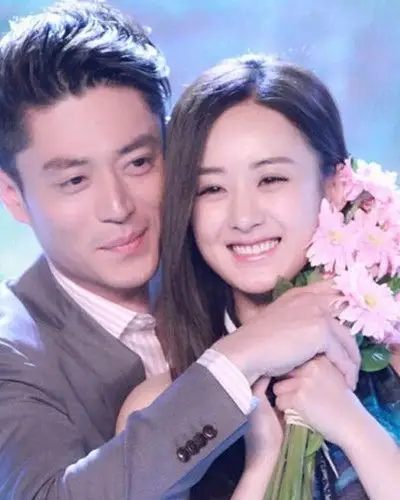 【图】霍建华赵丽颖采访发布会齐聚 二人表现亲密cp十足