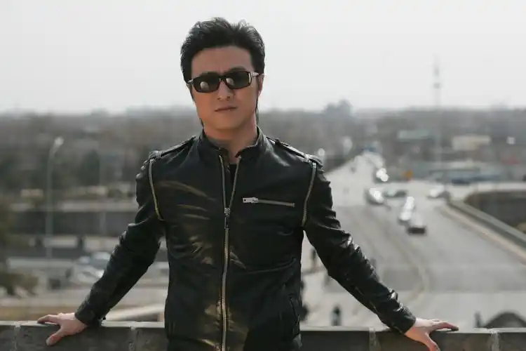 求这件衣服的购买链接啊啊啊.