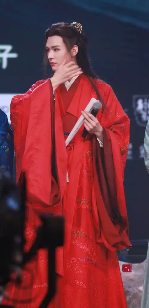 龚俊山河令##龚俊粉衣温客行