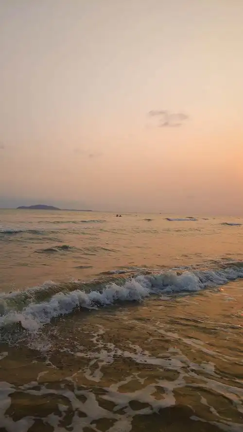 傍晚的海边美景