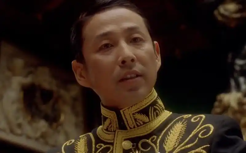 陈道明在巴黎和会上的霸气演讲,让全体外国人鼓掌肃然起敬!