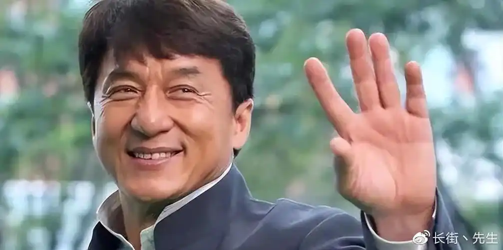 成龙在杭州买下418平米豪宅开发商老板亲自陪同私人飞机太豪气