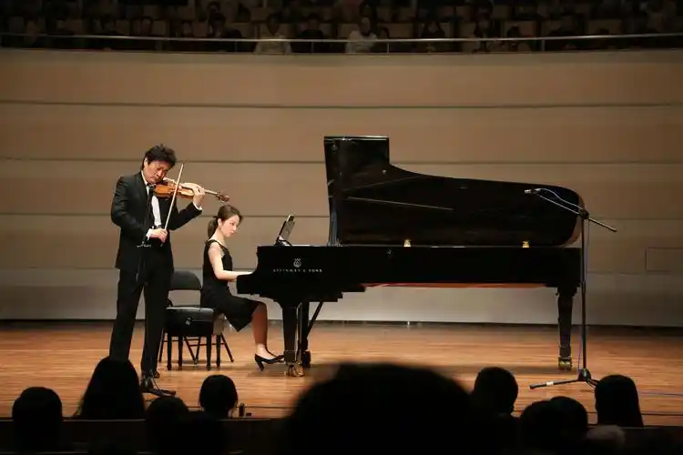 "魔弓传奇‖— —吕思清小提琴独奏音乐会"全国巡演～淄博 保定