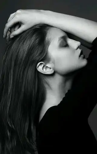 黑白风格另类手机壁纸