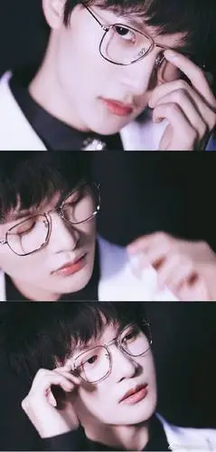 周深银丝眼镜造型##周深毛不易合唱# 好帅(3),今天的深深太好看了!