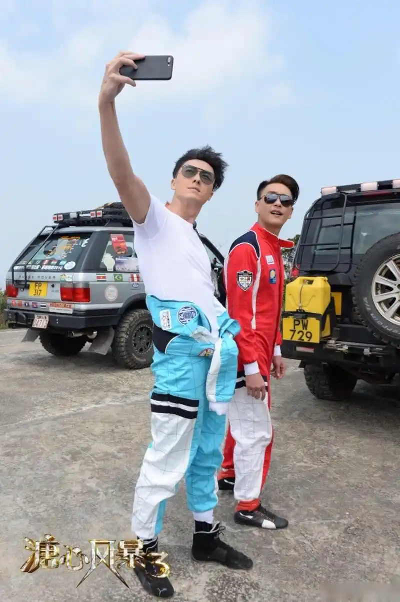 颜值身材重要,身高同样重要黄宗泽 !《溏心风暴3》今晚开播记得看!