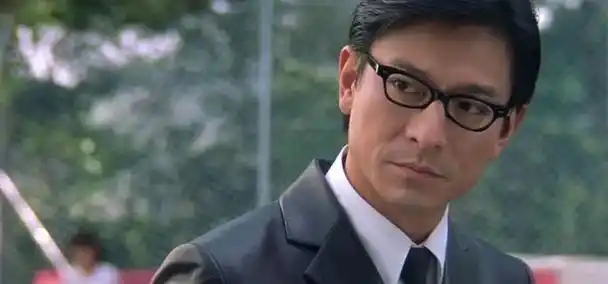 皮衣天王刘德华:从《赌神》到《莫斯科行动》,穿了30多年皮衣