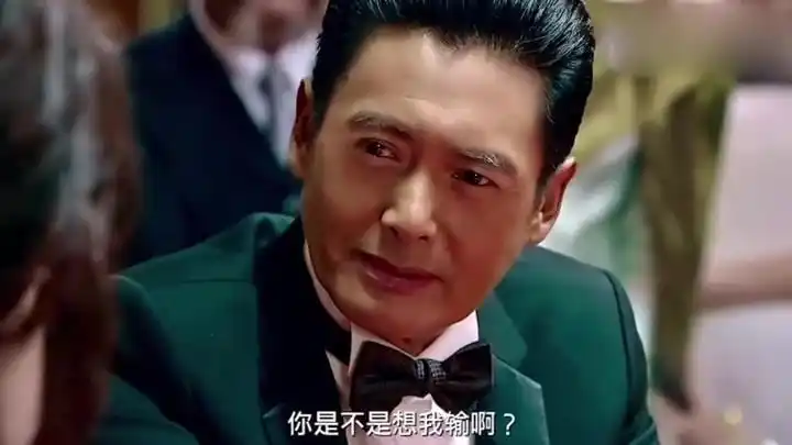 澳门风云3:发哥凭借两套炸一套飞机,竟赢了赌局,气坏易天行