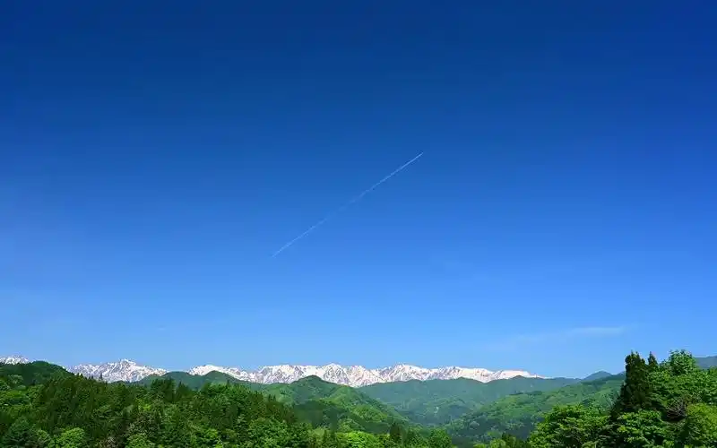 【日本风景】长野风景 晴天下新绿的五月里山