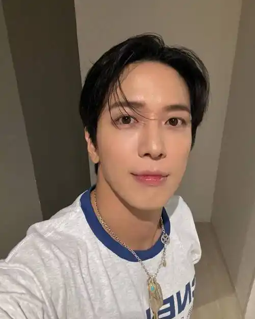 【消息】240812郑容和超话ins 更新一则  【tokyo02 今天也非常火热