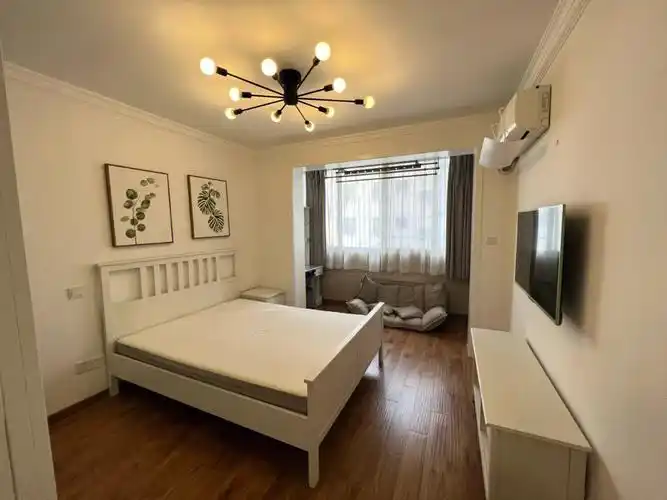 近上戏华山医院温馨一居室价格不高