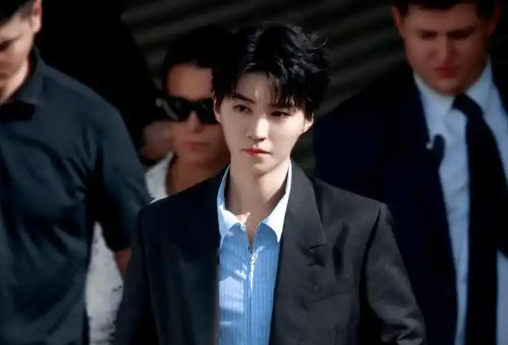 王源_王俊凯_戒指