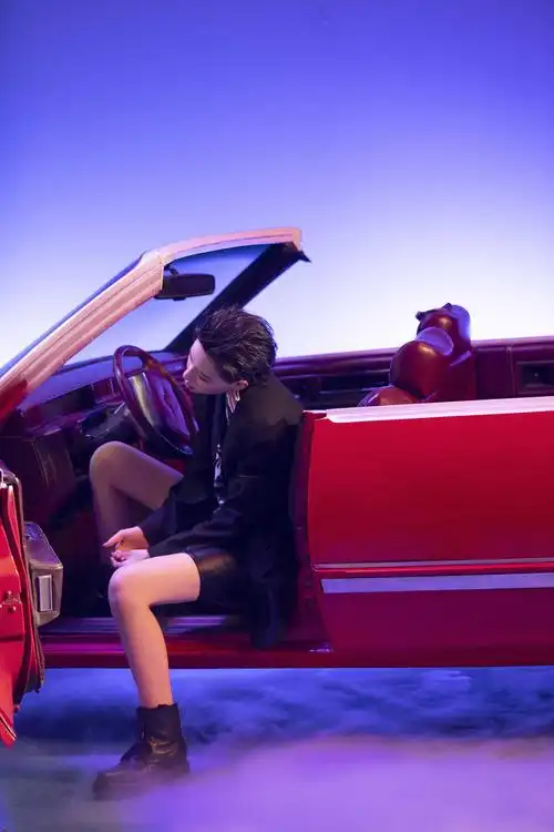 李斯丹妮《李扯火》mv上线 借歌曲声讨不靠谱的行事方式