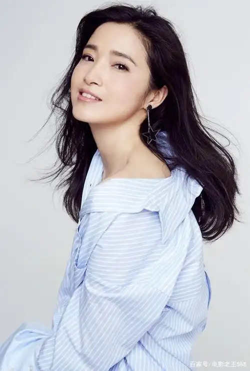 内地女明星精品收藏 中国最早的偶像剧女演员之一 当红艺人龚蓓苾