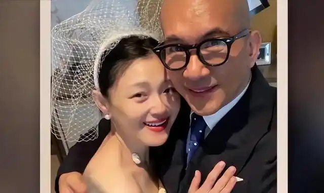 曝许雅钧回应私生子,杨迪抛弃16年女友,具俊晔过年忙捞金