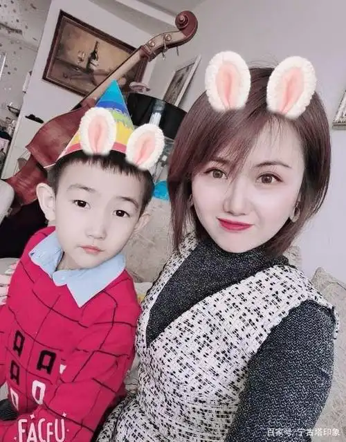 妈妈:亲爱的儿子,今天是2020年2月21日,是你