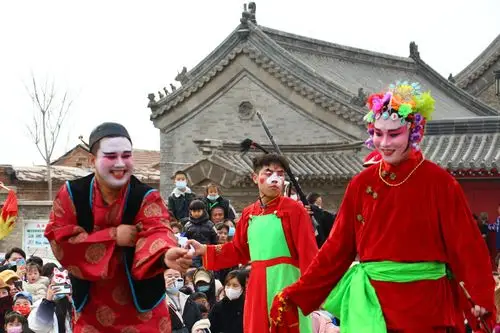 正月十五闹元霄一高跷踩起来