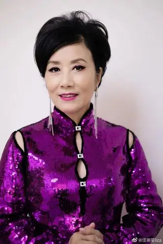 73岁汪明荃撞衫39岁范冰冰!天后杨千嬅压轴强撑场面