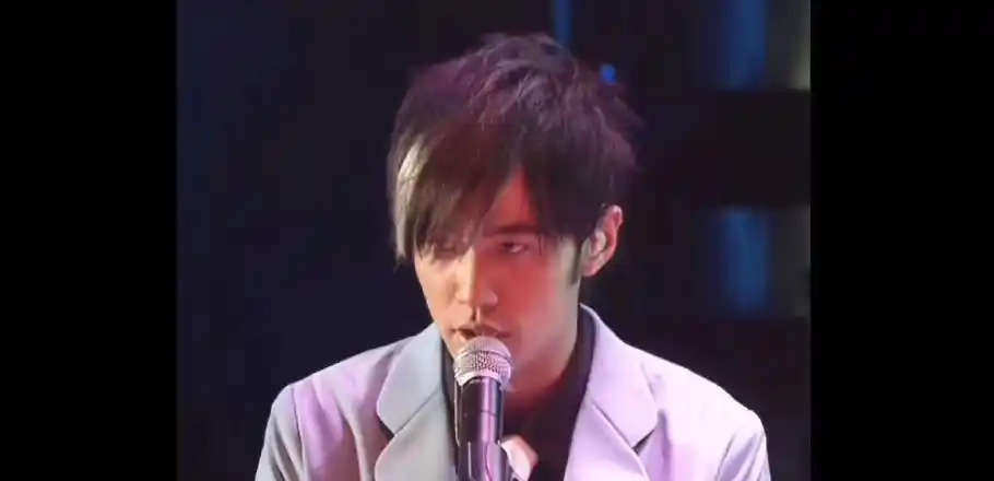 我说白毛伦真的帅嘶人呐啊啊啊啊!