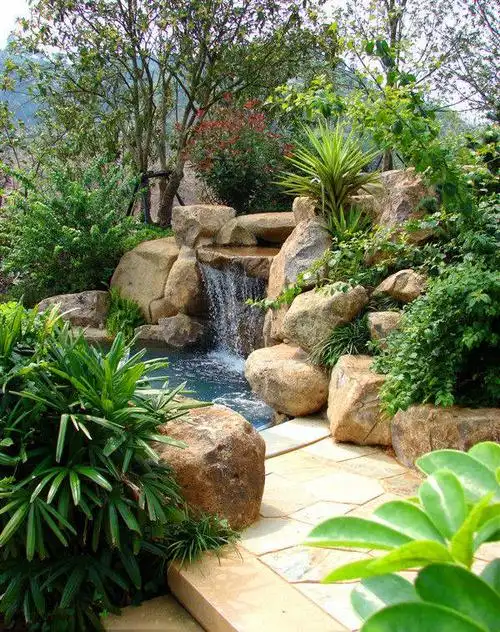 10个庭院"鱼池造景"设计,要想院子变美,那就建个鱼池吧!