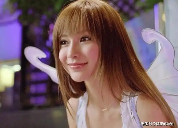 angelababy早期旧图,一些没有见过的高清写真,难道杨颖又火了?