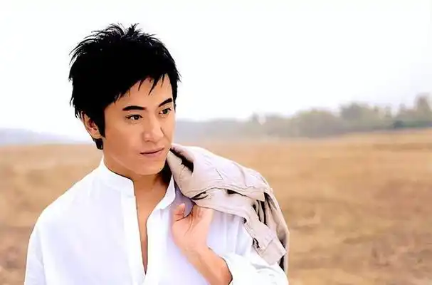 毛宁曾经是春节晚会特别喜欢的男歌手,对于现在的年轻人们来说,或许