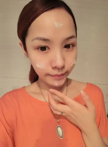 【小狸猫】★ ★小狸猫の夏季美白立现水嫩透白肌肤