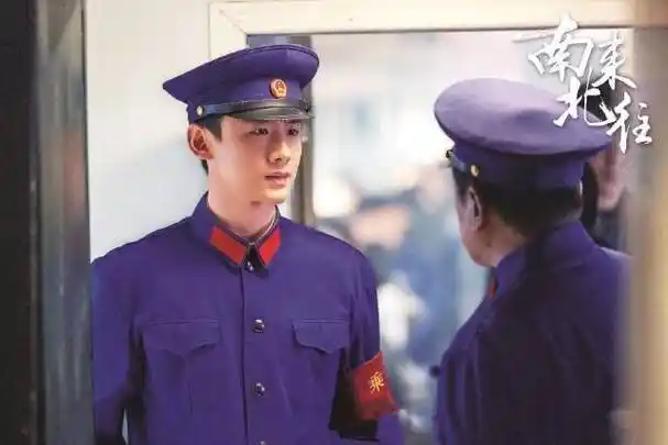 万维电影宣发-在亦庄亦谐之间探寻年代剧的均衡之美_传奇性_社会性