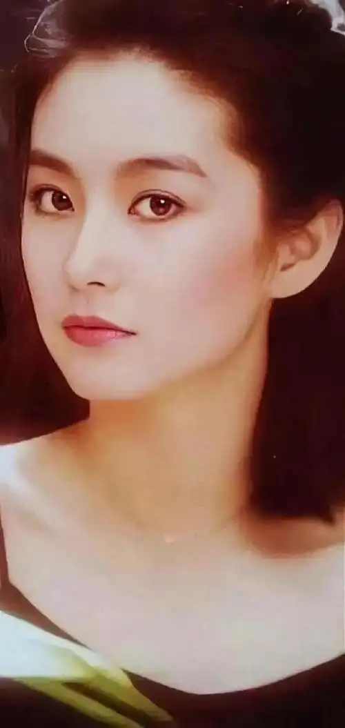 一代影后林青霞唯美气质写真大片