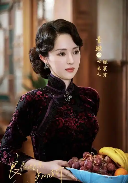 原创时代面孔董璇爱自己就是人间清醒