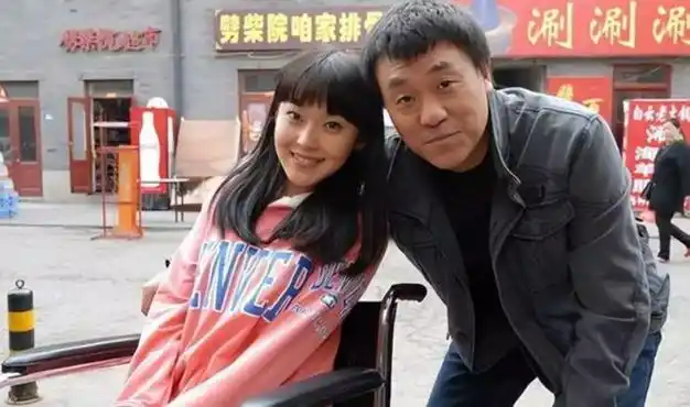 单身了三十年的何冰却靠一顿饭搞定一个媳妇