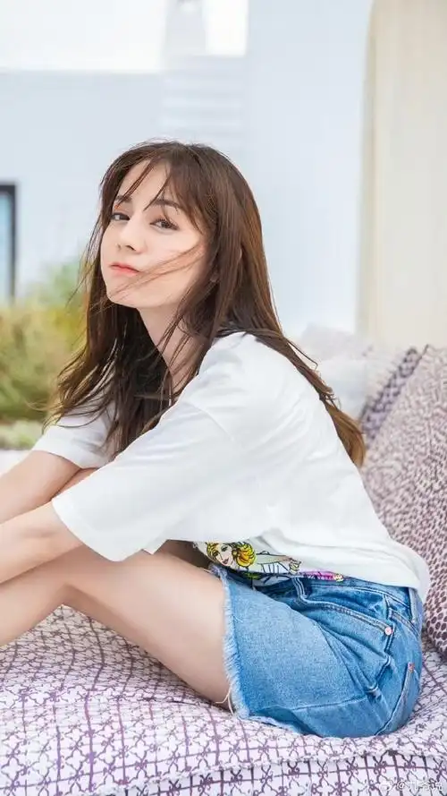 迪丽热巴 高清绝美壁纸分享