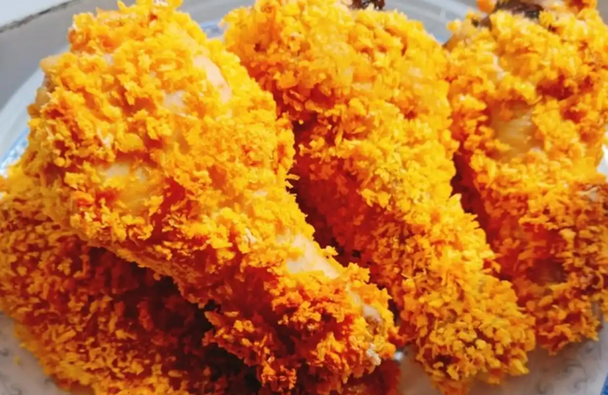 炸鸡腿为什么面包糠粘不上去,老是掉?