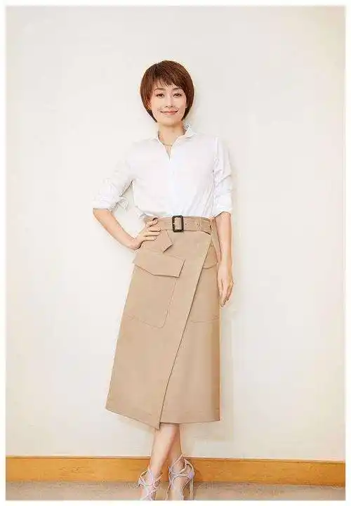 原创马伊琍裸穿西装太惊艳这种初秋时髦穿法高级又有女人味