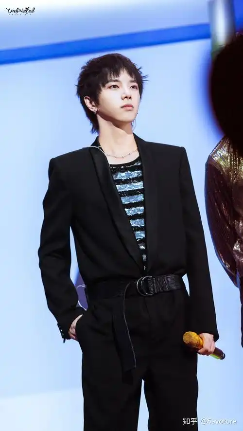 有没有华晨宇的高清图片? - 知乎