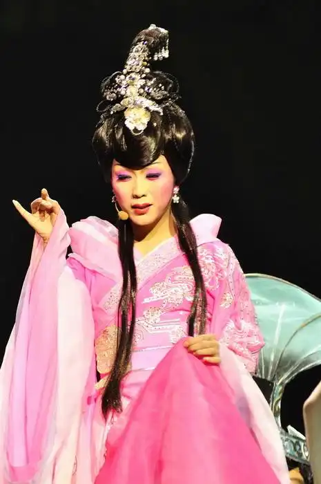 《四美图》—李玉刚新年恢弘大戏剧照