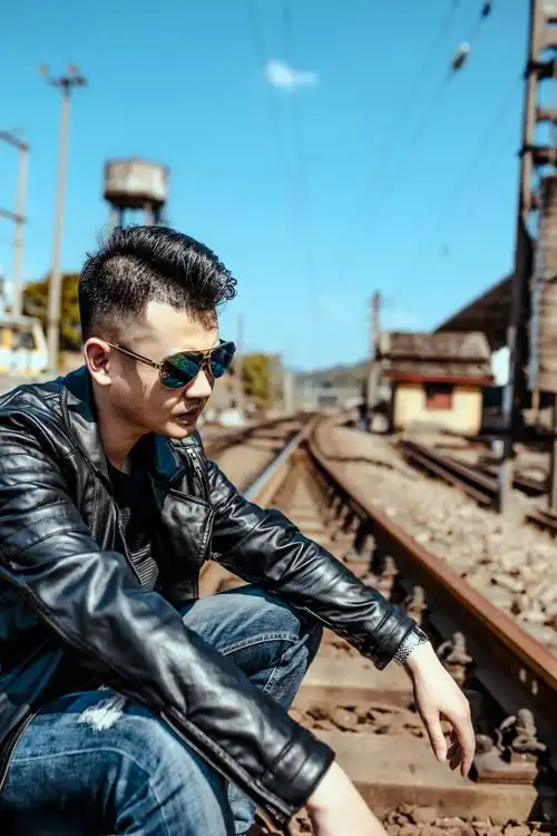 标题:稳重的男人