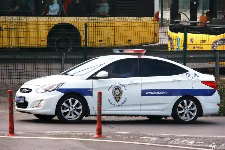 土耳其的警车2