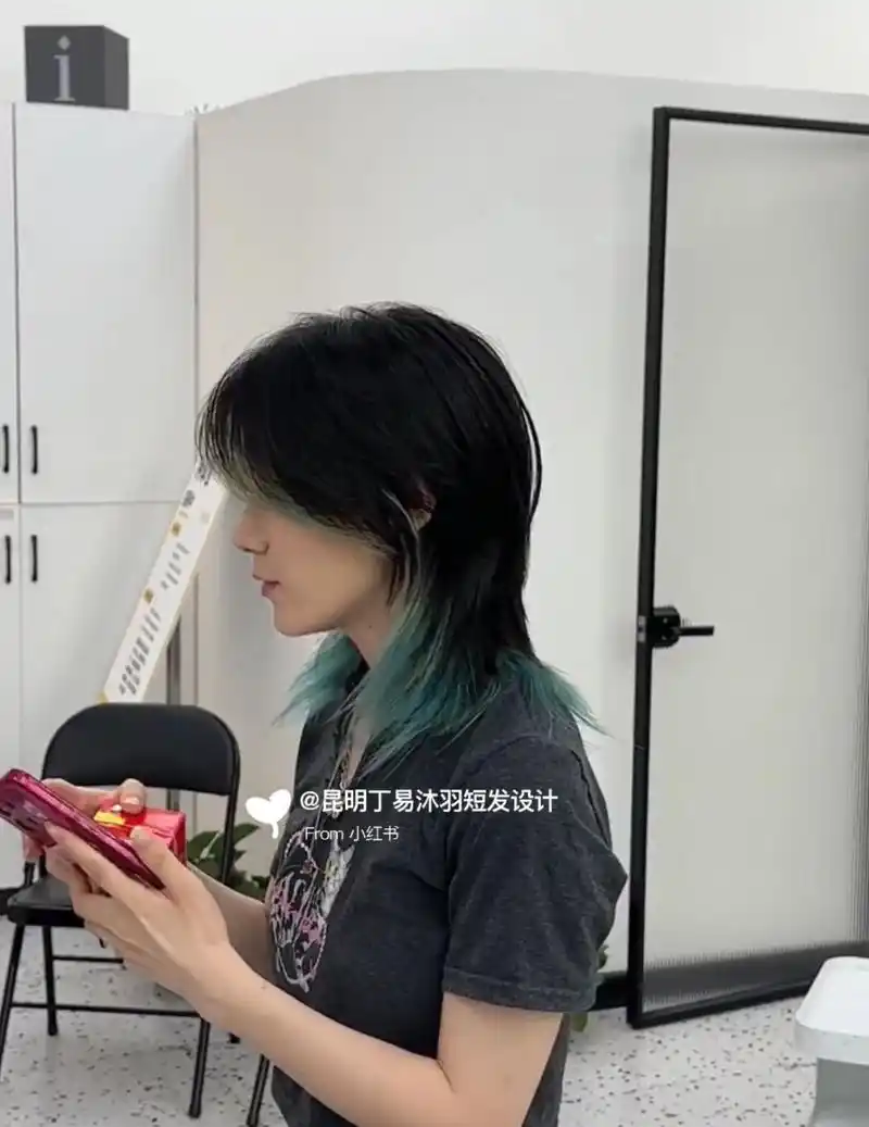 女生日系超酷发型狼尾～剪完分分钟掰弯闺蜜| 女生日系超酷发型狼尾