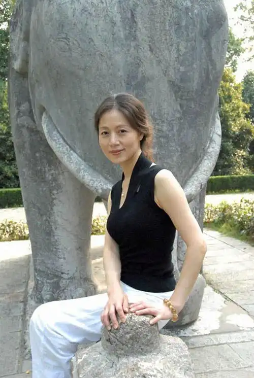 余秋雨前妻馀秋雨前妻李红