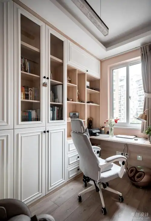 简约大气的现代轻奢住宅,明亮通透质感十足的现场实拍照片