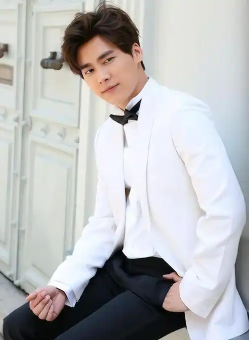 今天才知道,演员"李易峰"被封杀原因,原来是因为"李沁