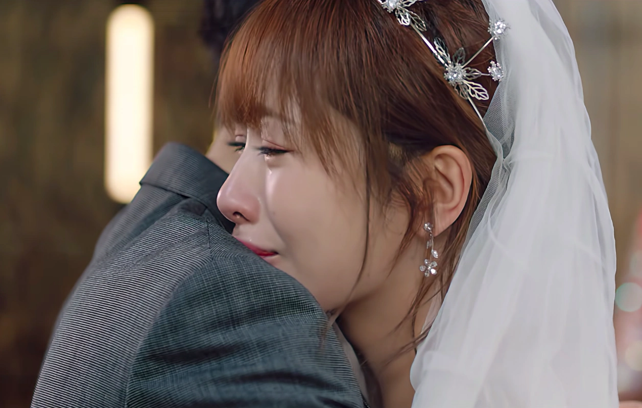 《余生,请多指教》肖战的吻戏和杨紫的哭戏,哪个更虐?