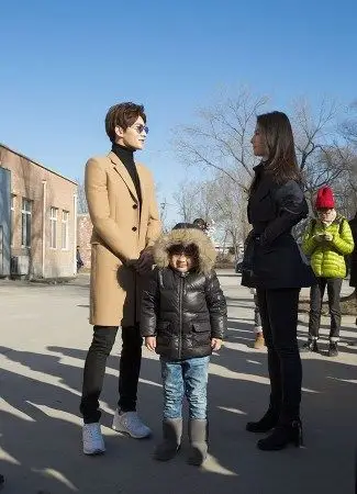 《三生三世》终开机 杨洋携"妻儿"现身