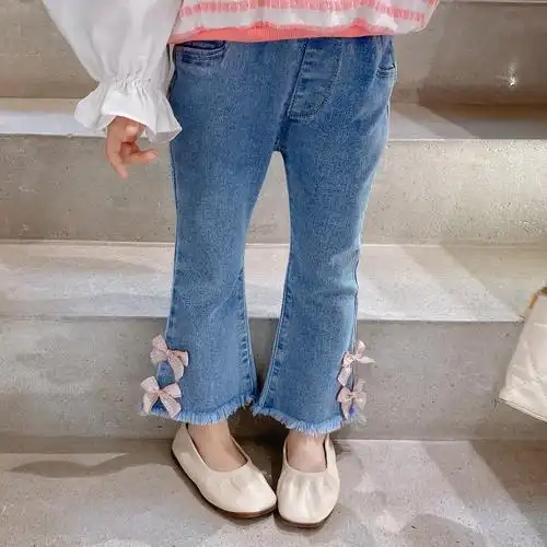 女童牛仔裤春秋2022新款小童长裤5儿童女裤子3岁春季喇叭裤2百搭4